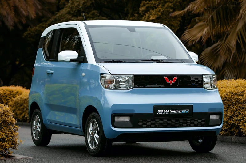 1. Wuling Hongguang Mini EV (doanh số: 251.850 chiếc).
