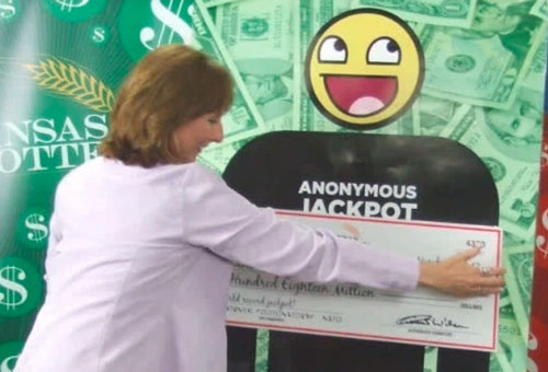 Trúng số 1.200 tỷ đồng nhưng quyết giấu gia đình vì sợ bị xin, sau 10 năm nỗ lực “giả nghèo” người đàn ông có chia sẻ đầy chua chát