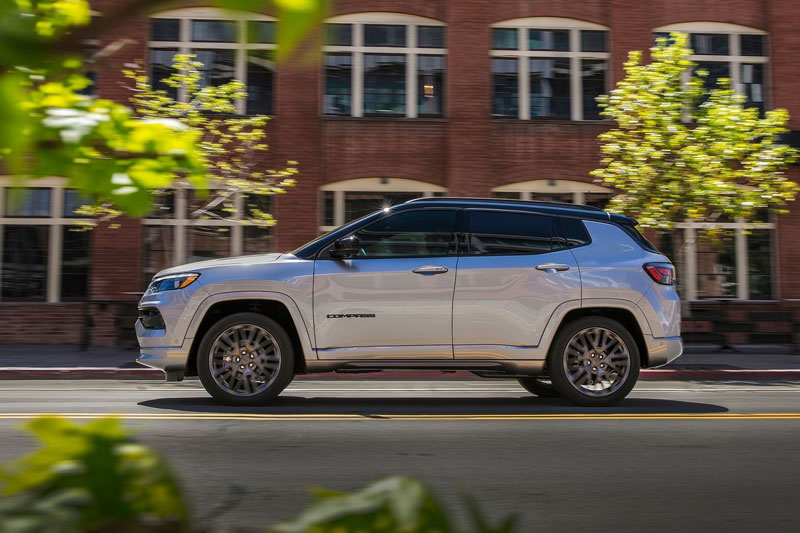 SUV mạnh 177 mã lực, thiết kế hầm hố, giá hơn 600 triệu đồng