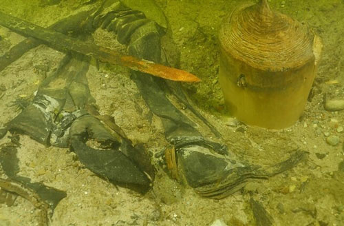 Tìm thấy hài cốt người lính Trung Cổ chìm dưới đáy hồ suốt 500 năm