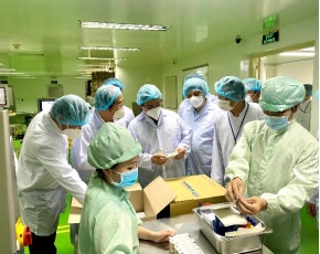 Thủ tướng Phạm Minh Chính: Savipharm thực hiện tốt mục tiêu kép