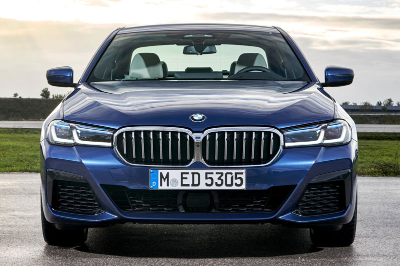 BMW qua mặt Mercedes-Benz và Lexus trong phân khúc xe sang