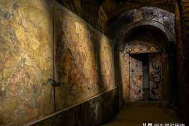 Cổ vật chất chồng trong lăng nhưng kẻ trộm không dám lấy cái nào: Sau khi vào cuộc, các chuyên gia mới bất ngờ nhận ra sự thật!