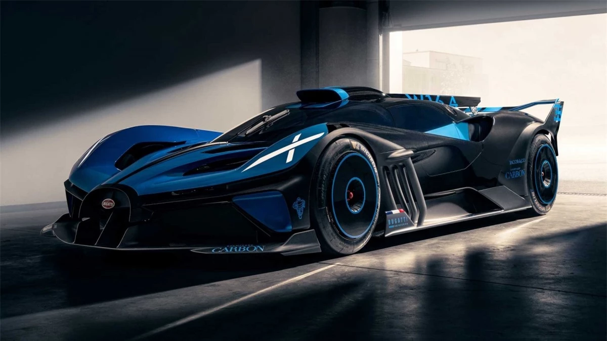 Bugatti Bolide: Đây là chiếc Bugatti nhìn chiến nhất trong các chiếc Bugatti có trong danh sách này, tuy đây không phải chiếc Bugatti đắt nhất.