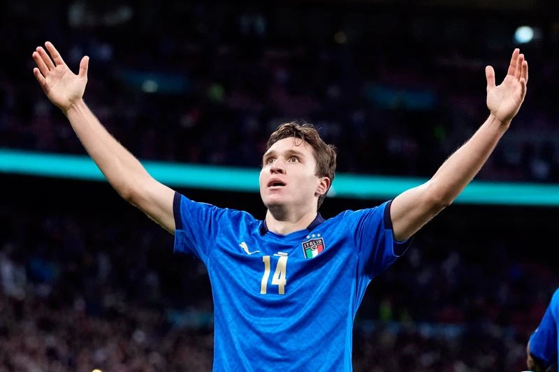 =1. Federico Chiesa (Italia, CLB: Juventus, giá trị hiện tại: 70 triệu euro, mức tăng: 10 triệu euro).