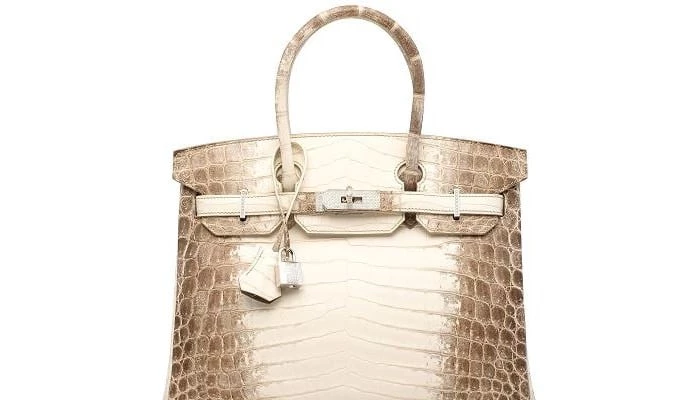 4. Túi Hermes Matte Crocodile Birkin: Trị giá 379.000 USD – Tương đương 8,7 tỷ đồng.