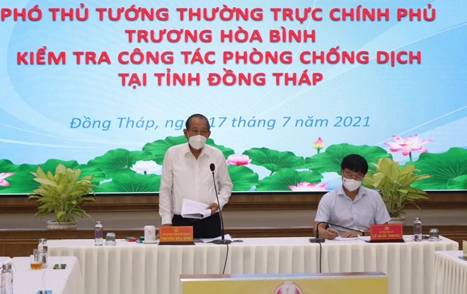 Phó Thủ tướng Thường trực Chính phủ Trương Hòa Bình tại buổi làm việc.