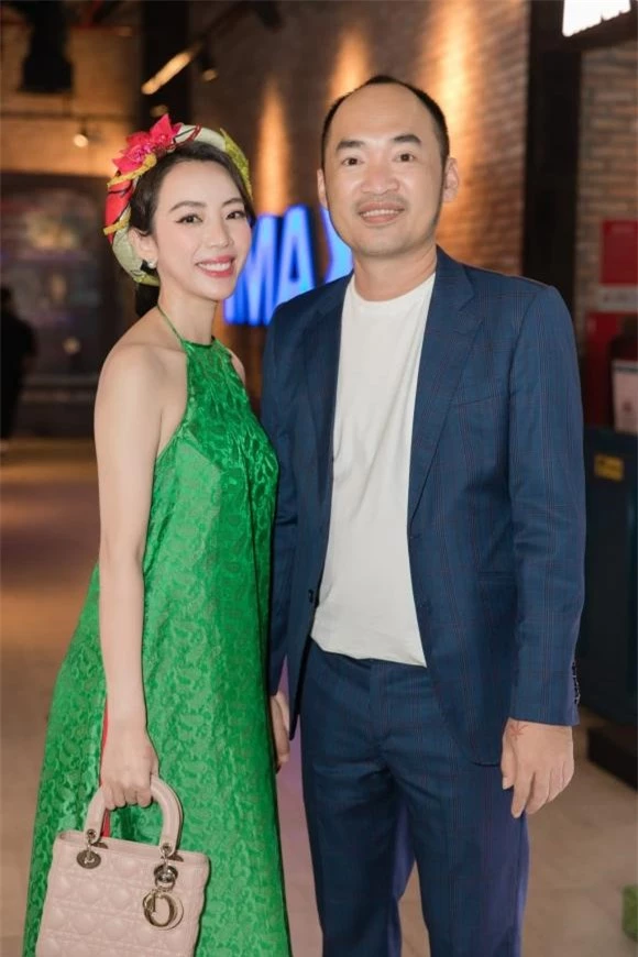 Vợ chồng Thu Trang, Huỳnh Lập đồng lòng hỗ trợ nhân viên đoàn phim vào mùa dịch: Quyết tâm không để ai bị bỏ lại phía sau! - Ảnh 4.
