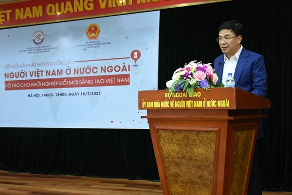 Thứ trưởng Bộ ngoại giao Phạm Quang Hiệu phát biểu tại sự kiện.