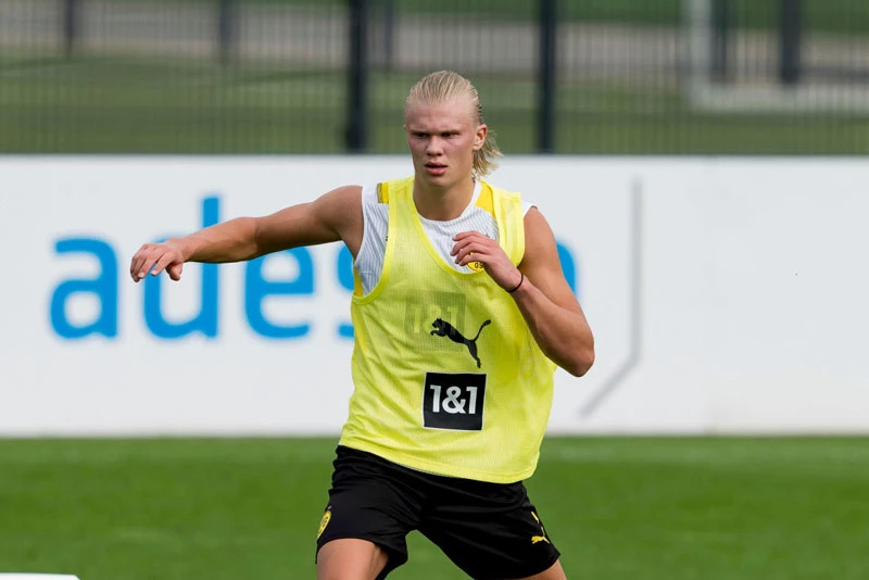 2. Erling Haaland (Borussia Dortmund, định giá chuyển nhượng: 130 triệu euro).