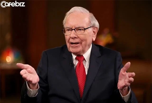 Warren Buffett chỉ ra sai lầm số 1 của các bậc cha mẹ khi dạy con về tiền bạc - Ảnh 1.