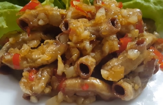 Hướng dẫn làm món lòng lợn chiên mắm ớt