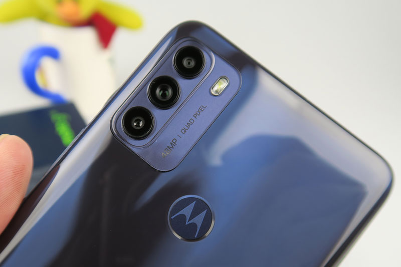 Smartphone 5G, chống nước, pin ‘khủng’, giá 6,79 triệu đồng