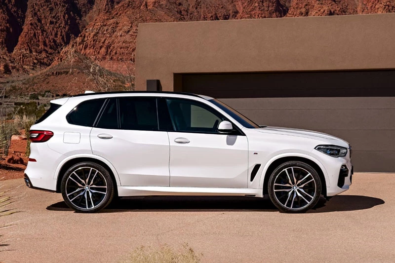 5. BMW X5 2021.