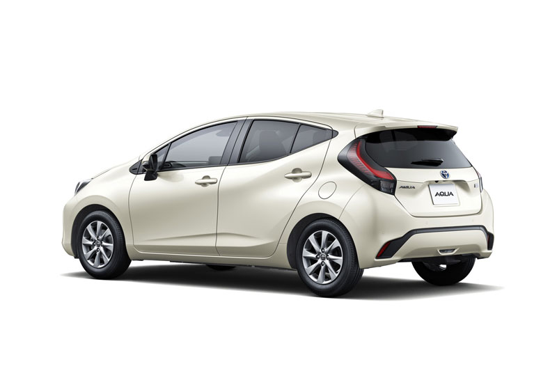 Toyota ra mắt xe hơi siêu tiết kiệm xăng, giá từ 414,56 triệu tại Nhật Bản