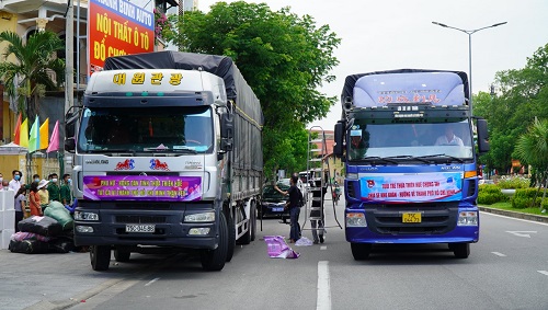 Bình Dương: Xe vận chuyển hàng hóa thiết yếu được ưu tiên qua chốt kiểm soát dịch bệnh