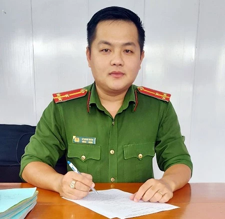 Thượng úy Soàn.