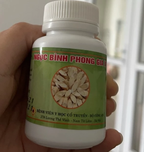Ngọc Bình Phong được bào chế từ đông y hỗ trợ hiệu quả chữa các bệnh về hô hấp.