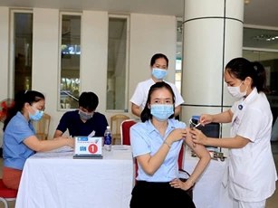 Thừa Thiên Huế: Cắt giảm kinh phí hội nghị, tiết kiệm chi thường xuyên để bổ sung nguồn phòng chống dịch COVID-19