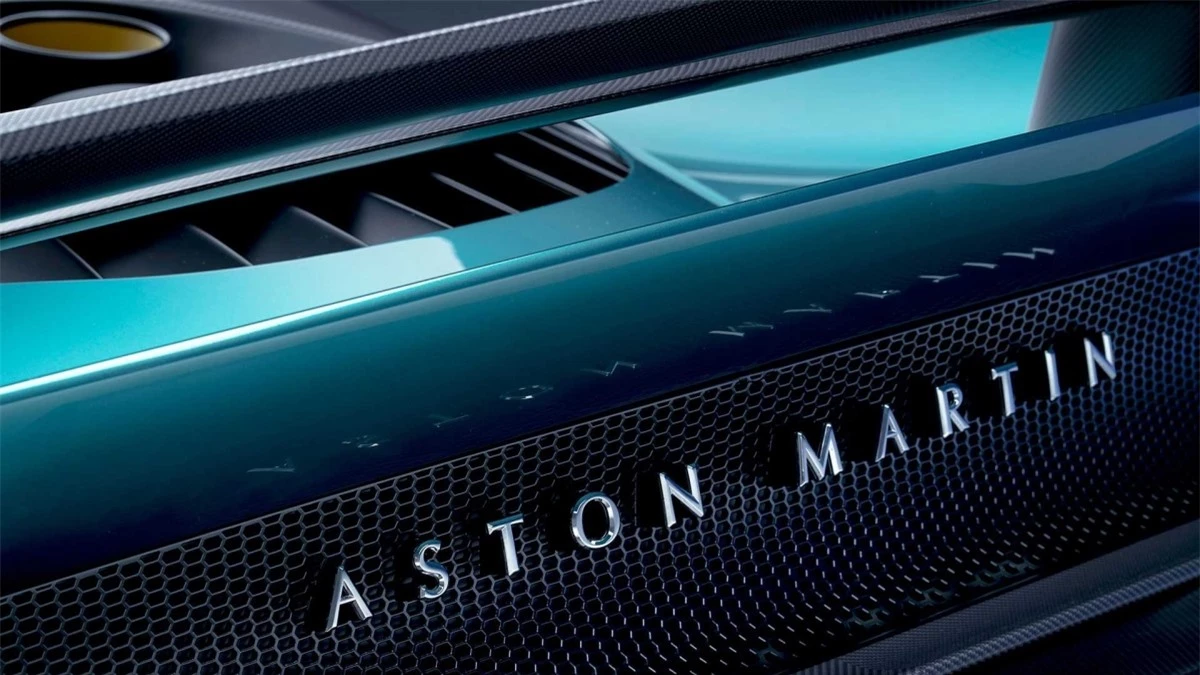 Aston Martin Valhalla dự kiến sẽ có được bắt đầu bán ra vào nửa sau năm 2023. Hiện tại, xe vẫn đang được phát triển với sự tham gia của ba tay đua Công thức 1 là Sebastian Vettel, Nico Hulkenberg và Lance Stroll. Valhalla sẽ là mẫu xe tiệm cận hypercar, được sản xuất hàng loạt trong khoảng thời gian 2,5 năm./.