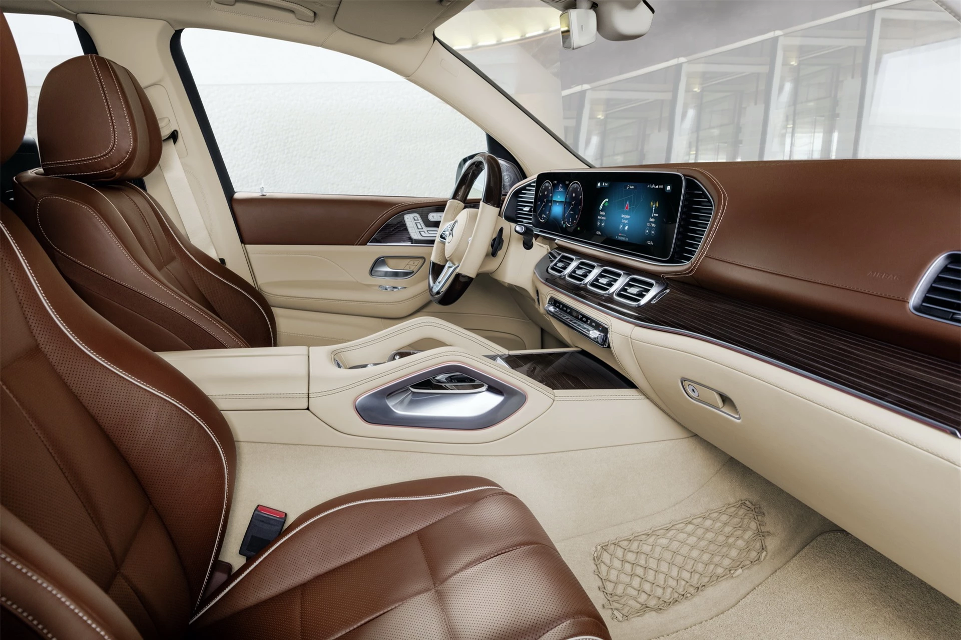 Hàng ghế lái của Mercedes-Maybach GLS 600 4MATIC 