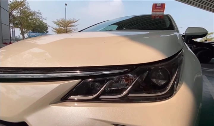 Toyota Corolla Altis 2021 đầu tiên xuất hiện tại Việt Nam - 2