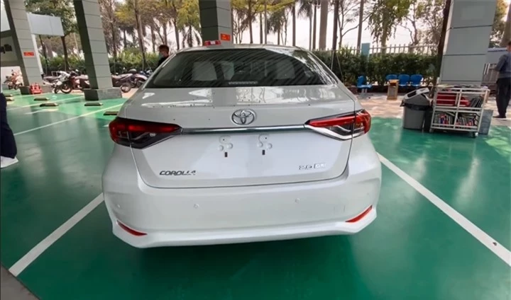 Toyota Corolla Altis 2021 đầu tiên xuất hiện tại Việt Nam - 4