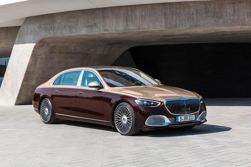 1. Mercedes-Maybach S-Class 2021 (giá khởi điểm: 184.900 USD).