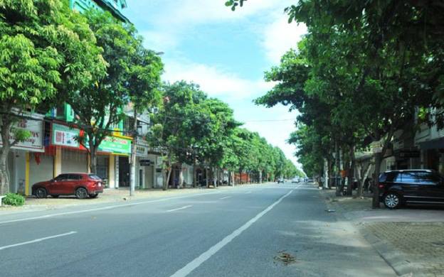 Truy tìm chiếc ô tô cán chết người ở Nghệ An rồi bỏ chạy trong đêm