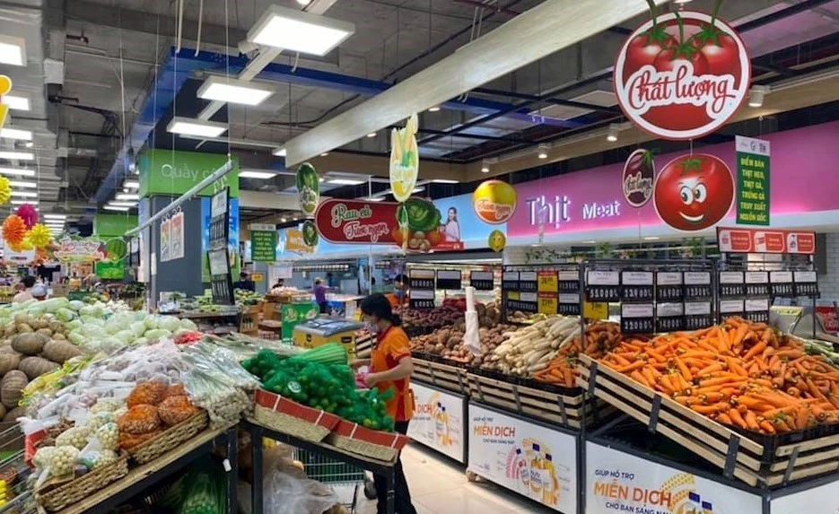 Hàng hoá thiết yếu tại các siêu thị trên địa bàn tỉnh Bình Dương luôn đầy đủ.