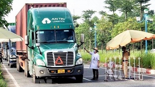 Vận chuyển hàng hóa từ các tỉnh về TP Hồ Chí Minh vẫn khó khăn