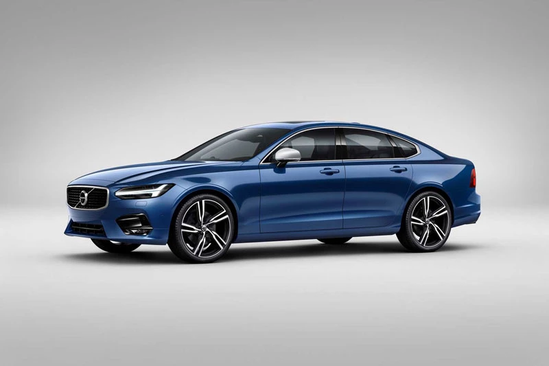 8. Volvo S90 2021 (giá khởi điểm: 52.245 USD).