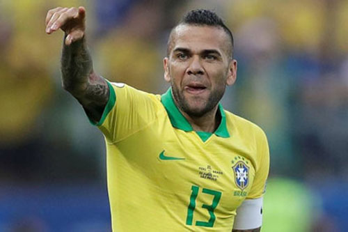 Dani Alves, người cận vệ lão luyện của U23 Brazil