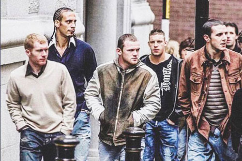 Những thảm họa thời trang của sao bóng đá