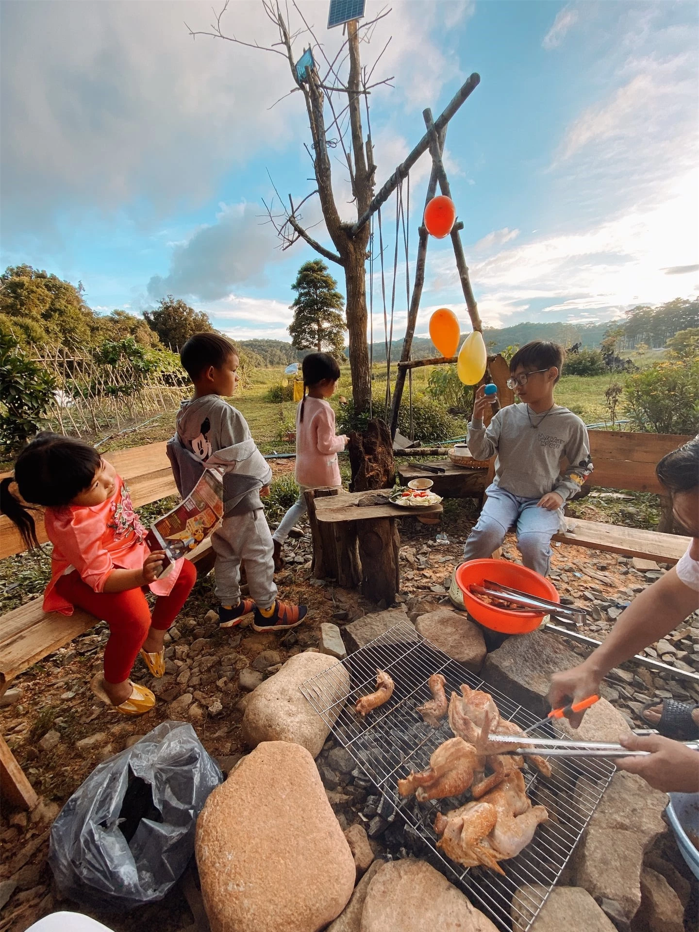 Ngoài biệt thự đắt đỏ ở Sài Gòn, Lý Hải Minh Hà còn sở hữu nông trại thơ mộng ở Đà Lạt - Ảnh 7.