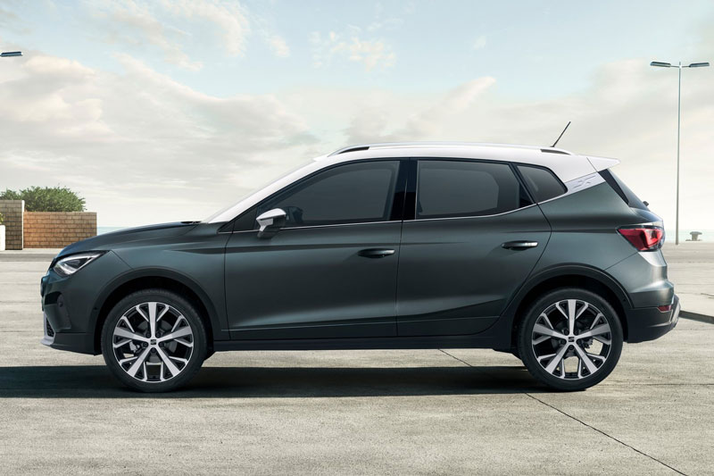 SUV đẹp long lanh, trang bị động cơ tăng áp, giá hơn 600 triệu đồng