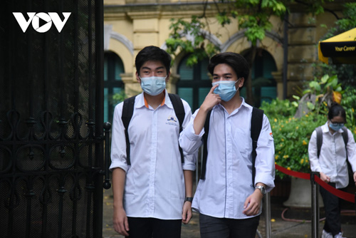 Thí sinh F0, F1, F2 hoặc ở nơi giãn cách xã hội theo Chỉ thị 16 được xét đặc cách tốt nghiệp