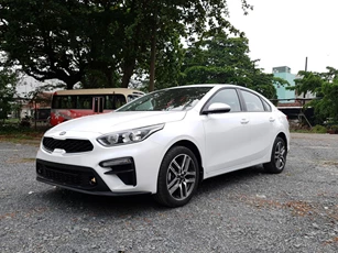 Phân khúc xe hạng C tháng 6: Doanh số Kia Cerato tăng vọt, Honda Civic 'đội sổ' ế ẩm