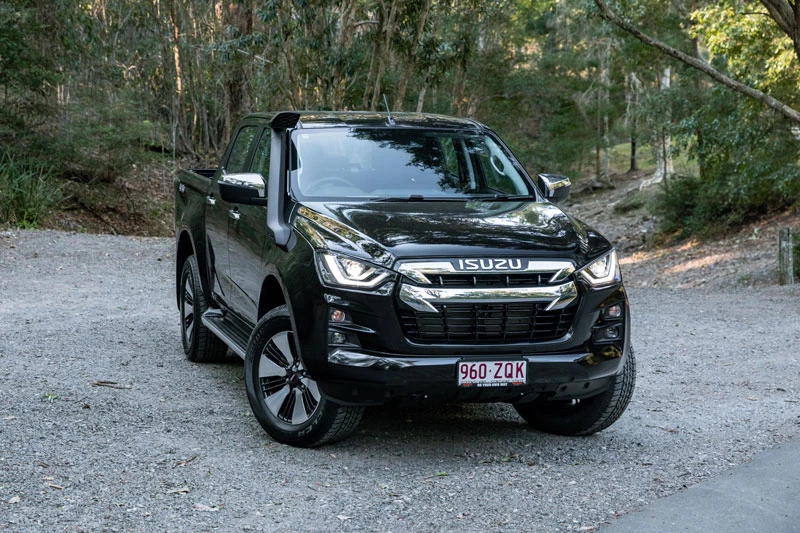 3. Isuzu D-Max 2021 (giá khởi điểm: 22.195 USD).