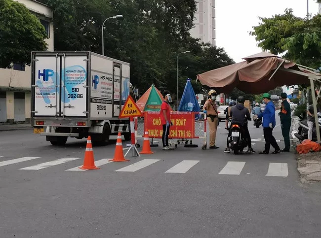 TP Hồ Chí Minh tăng cường các giải pháp mạnh thực hiện Chỉ thị 16. (Ảnh: Báo điện tử Người lao động)