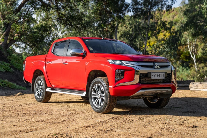 8. Mitsubishi Triton 2021 (giá khởi điểm: 23.490 USD).