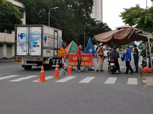 TP Hồ Chí Minh tăng cường mạnh mẽ các biện pháp chống dịch