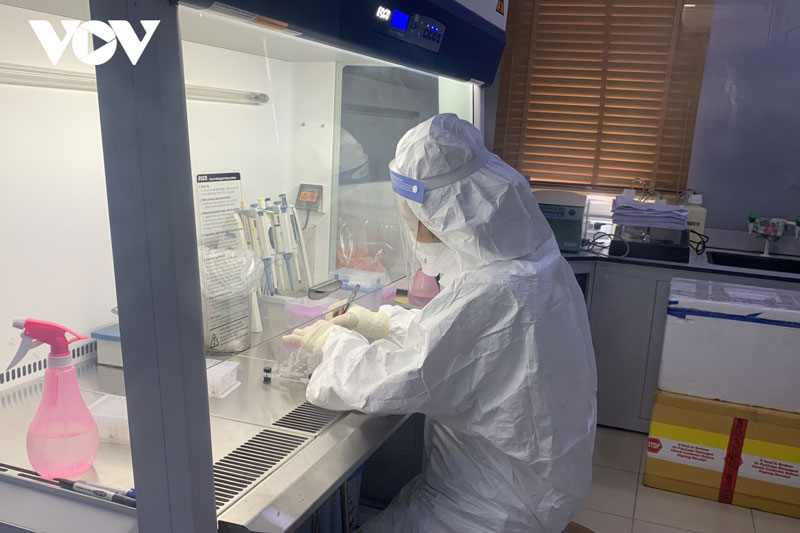 TP Hồ Chí Minh đặt hàng các cơ sở y tế đủ năng lực tham gia xét nghiệm virus SARS-CoV-2
