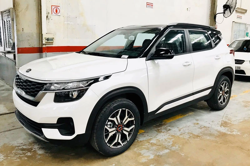 Kia Seltos phiên bản Deluxe 1.4L Turbo.