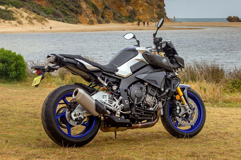 9. Yamaha MT-10 SP (giá: 20.694 USD).