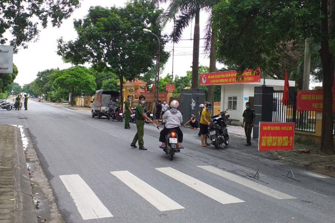 Hà Nội xử phạt hơn 1,5 tỷ đồng trong 3 ngày đầu giãn cách xã hội