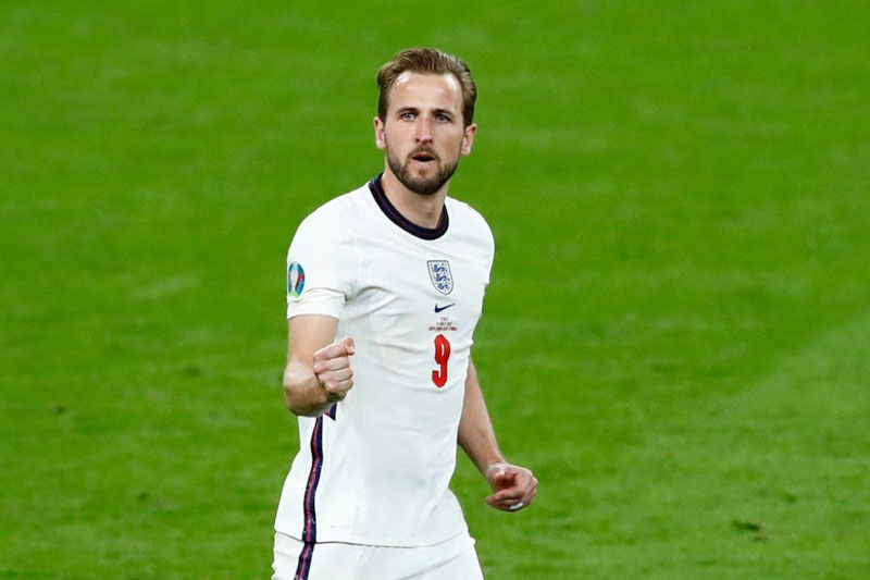 Man City bán 2 ngôi sao gom tiền mua Harry Kane