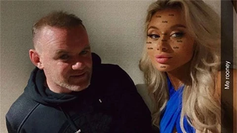Lộ hình ảnh Rooney bên gái lạ hở hang trong khách sạn
