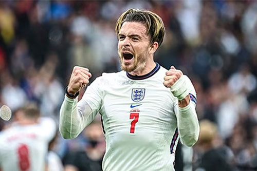 Aston Villa nâng lương Grealish lên 200.000 bảng/tuần nhằm phá Man City