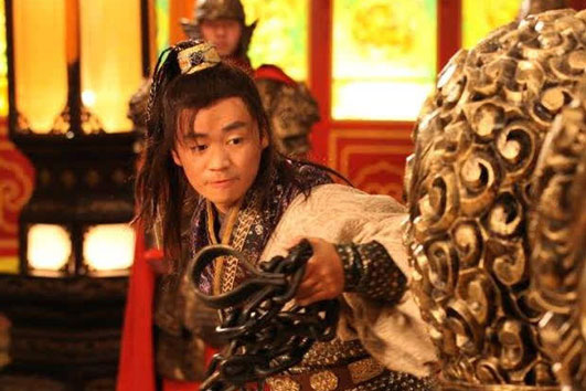 Trong truyện, đôi chùy của Lý Nguyên Bá nặng 800 cân, nếu ở thời hiện đại thì nó nặng bao nhiêu kg?